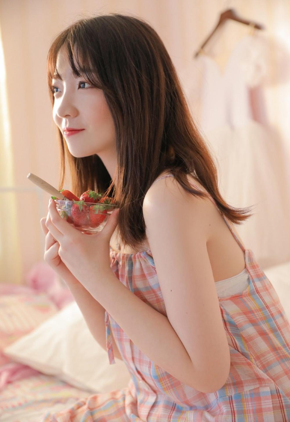 新乌龙女校2片尾曲叫什么